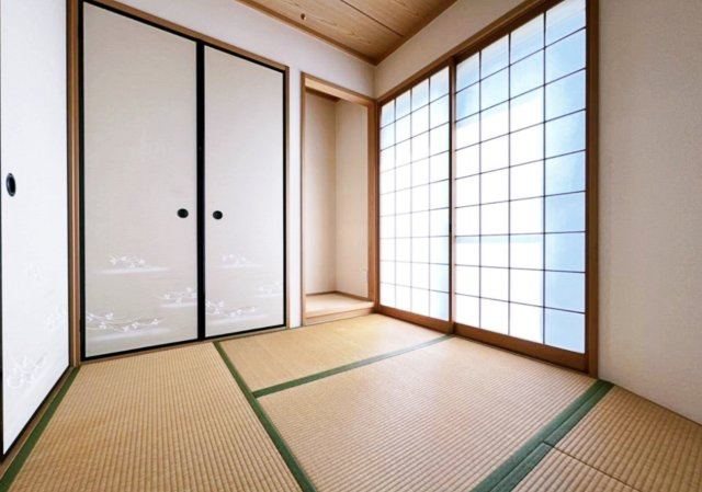 泉大津市綾井　中古建の和室