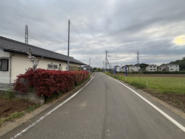 川越市下小坂　建築条件なし売地　東武東上線『若葉駅』バス16分　【名細小学区】の前面道路含む現地写真