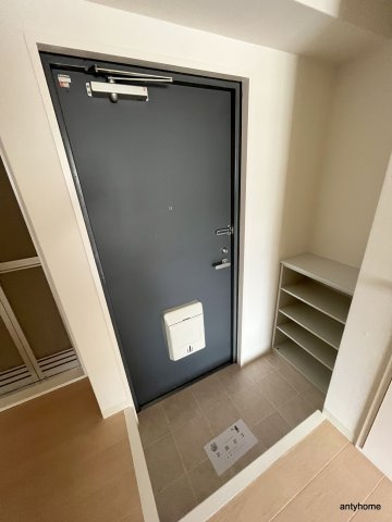 アルファ西天満　仲介手数料無料の玄関