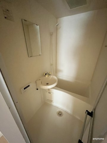 アルファ西天満　仲介手数料無料の浴室