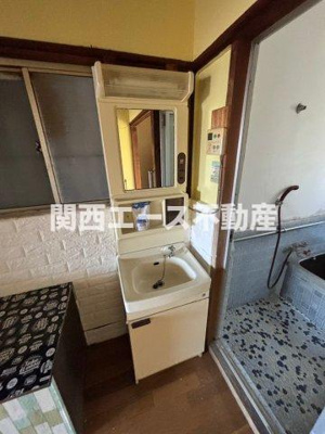  | 上六万寺町貸家