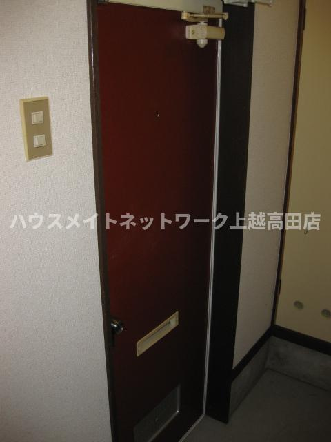 コーポあかさわの玄関|玄関ドア