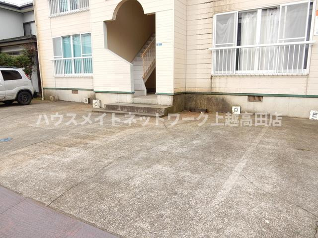 コーポあかさわの駐車場|駐車場