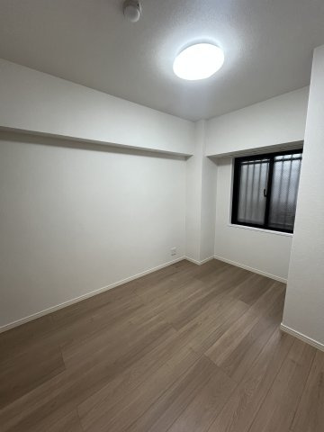 ライオンズガーデン青葉台南の洋室