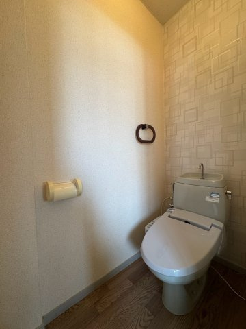 サンライフN錦A棟のトイレ|ウォシュレット付きのトイレです