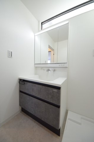 船越二丁目の独立洗面台