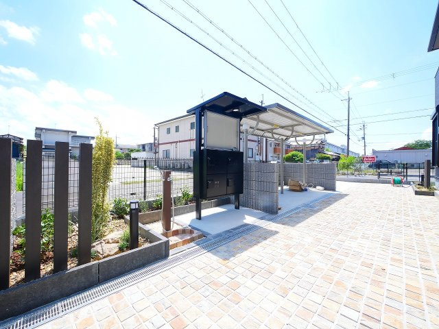 カーサ　サリチェのその他共用部分|宅配ロッカー、駐輪場