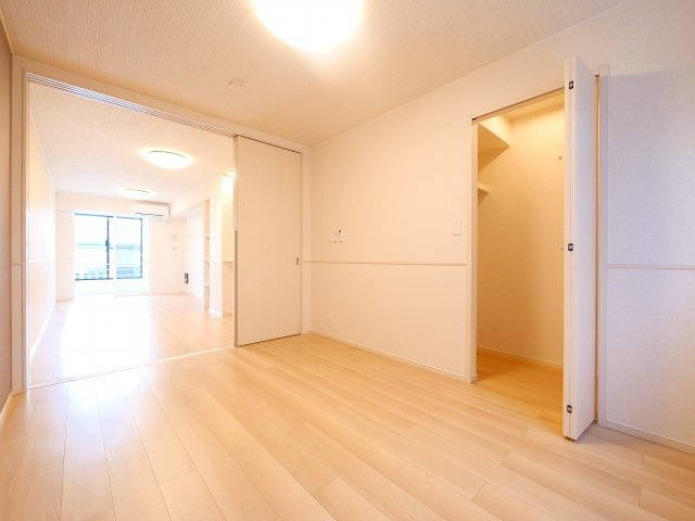 カーサ　サリチェの洋室|コンパクトで使いやすい洋室です
