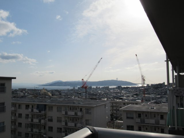 兵庫県公社　東垂水（１・２）４A号棟の展望|南西を望んでいます