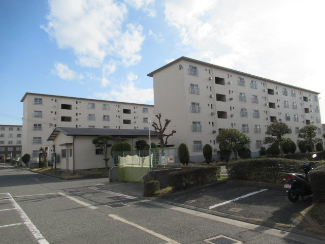 兵庫県公社　東垂水（１・２）４A号棟の外観|外観は落ち着いています