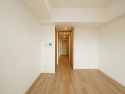 【居間・リビング】 | アドバンス大阪フェリーチェ | ゆったり過ごせる居間です