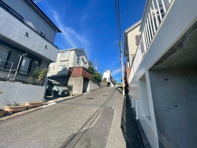 横浜市港南区下永谷3丁目 新築戸建て【仲介手数料無料】カースペース2台