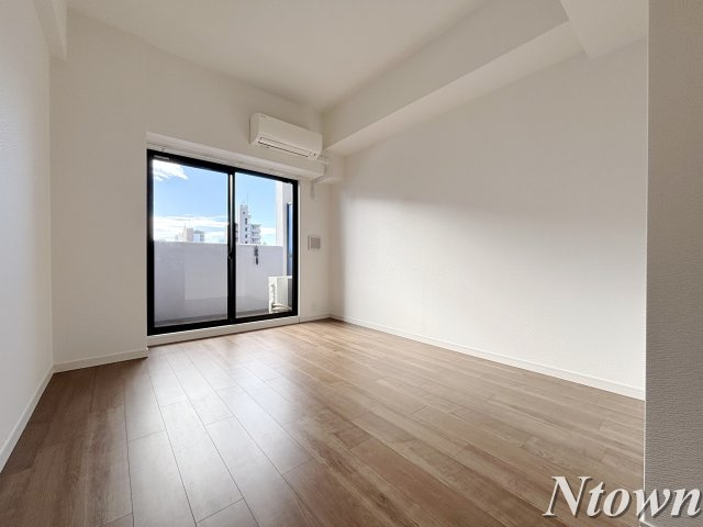 【居間・リビング】 | S-RESIDENCE浄心 | こちらのリビングで趣味の時間をお楽しみください