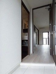 【玄関】 | アソシアグロッツォ薬院サウスフィールド | 別号室の写真になります。現況優先。