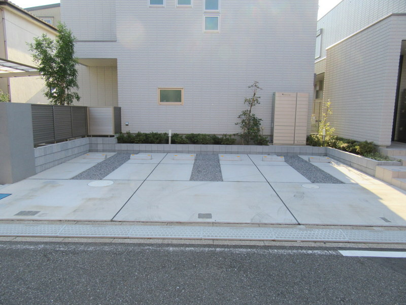 Ｐｌｕｍ Ｃｏｕｒｔ 北町の駐車場