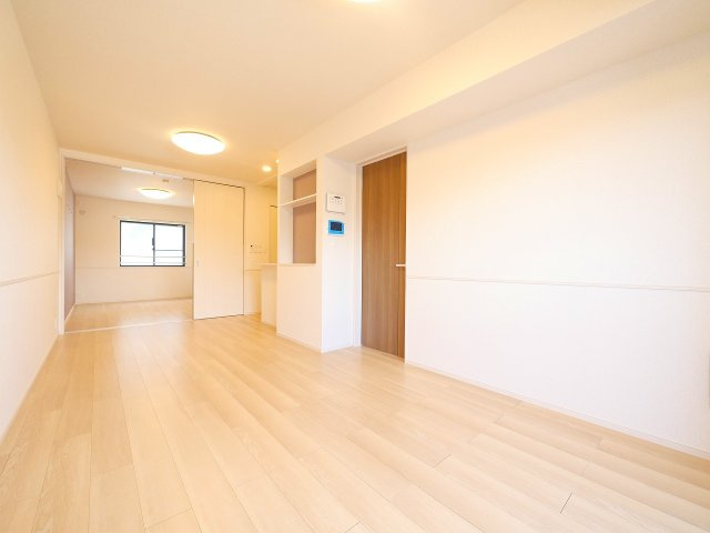 カーサ　サリチェの内装|開放感がありきれいです