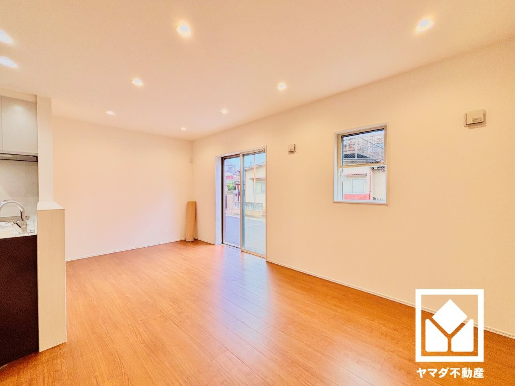 宇治市大久保町旦椋　3号棟の居間・リビング