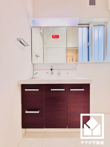 宇治市大久保町旦椋　3号棟の独立洗面台