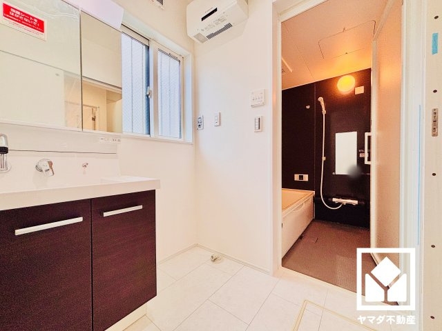 宇治市大久保町旦椋　3号棟の洗面所