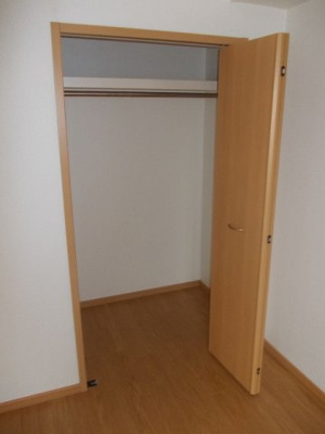 【収納】 | ホワイトリ－フⅢ | 大きなスペースがあり、収納には困りません