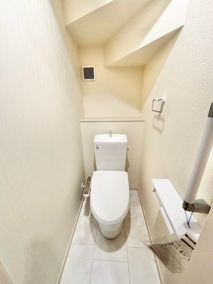 リーブルガーデン東海市名和町一番割上第2　全4棟　新築戸建のトイレ