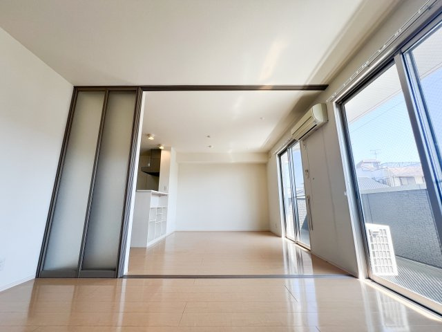 コモド伊勢崎Ⅱの居間・リビング