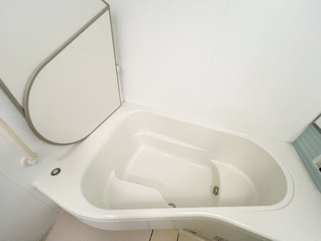 コモド伊勢崎Ⅱの浴室