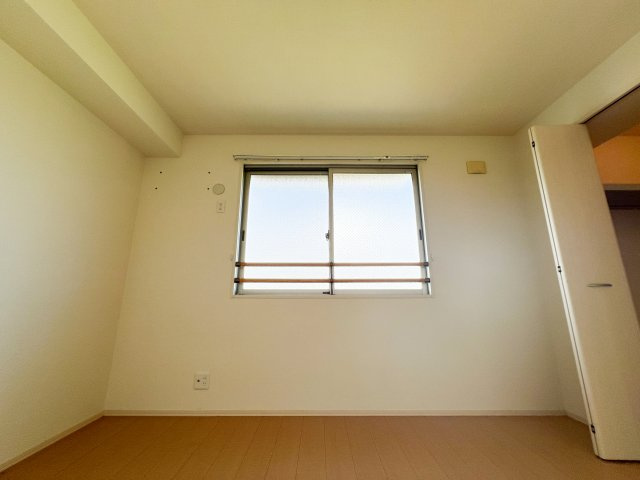 コモド伊勢崎Ⅱの洋室