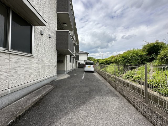 コモド伊勢崎Ⅱの駐車場