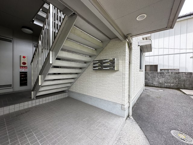 コモド伊勢崎Ⅱのエントランス