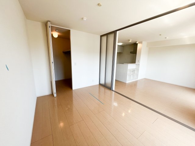 コモド伊勢崎Ⅱの居間・リビング