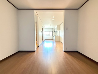 【居間・リビング】 | 右京区太秦和泉式部町