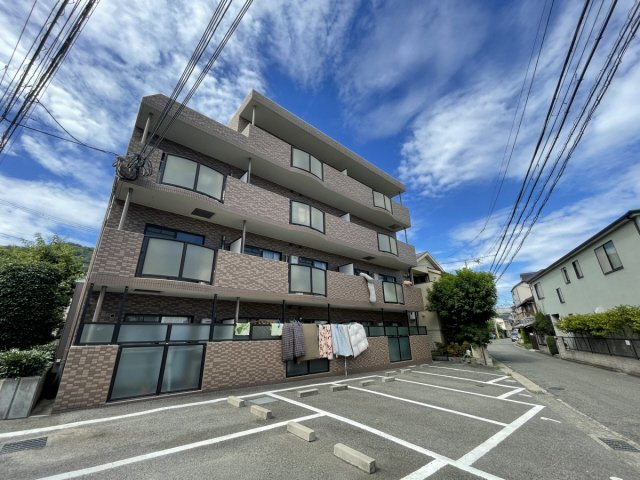 メルフィール岡本の外観