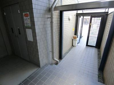 【エントランス】 | サンフェイム黒田