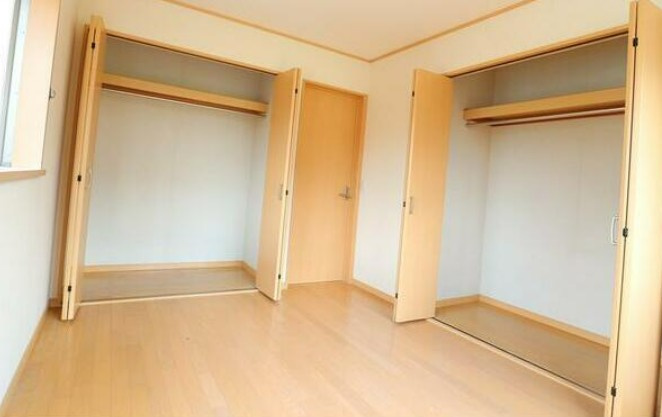 【中古】入間郡毛呂山町下川原中古住宅の洋室|2F南西 6帖洋室です☆