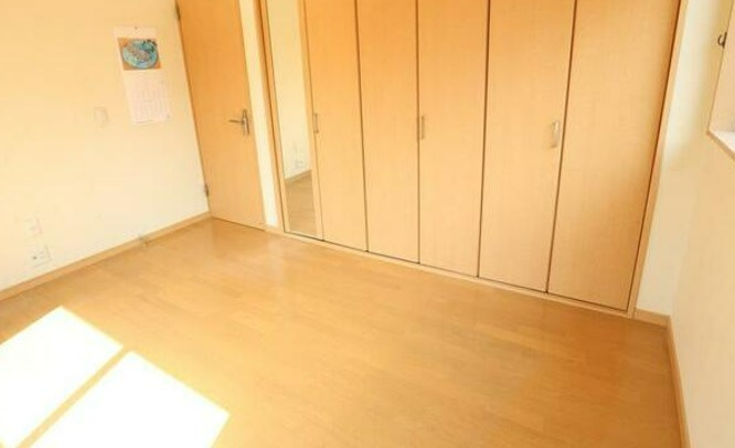 【中古】入間郡毛呂山町下川原中古住宅の洋室|2F南東 6帖洋室です！