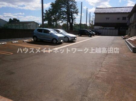 プリマクラッセの駐車場|駐車場