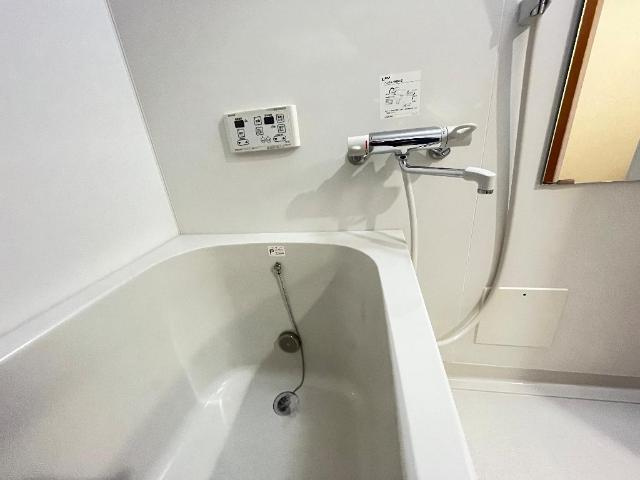 ヴィラ　ビアンカの浴室|追い焚き給湯