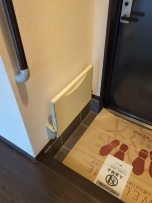玄関椅子