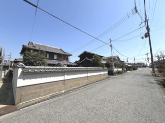 【前面道路含む現地写真】