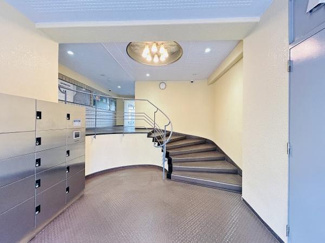 【エントランス】