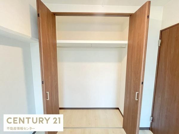 【収納】 | パークハイツ千島 | 各居室に大きな収納がございます