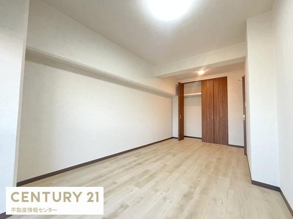 【寝室】 | パークハイツ千島 | 大きな収納付き！