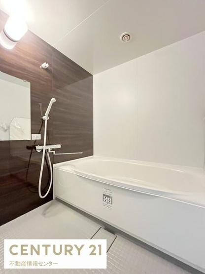 【浴室】 | パークハイツ千島 | 大きな浴槽のユニットバスを新調！