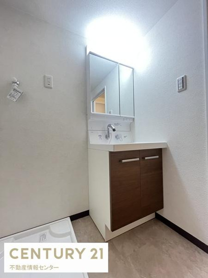 【独立洗面台】 | パークハイツ千島 | 独立した洗面化粧台を新設！