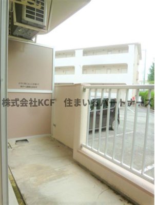 【バルコニー】 | コーポ加月 B棟 | 開放的で明るい空間を演出してくれるバルコニーです