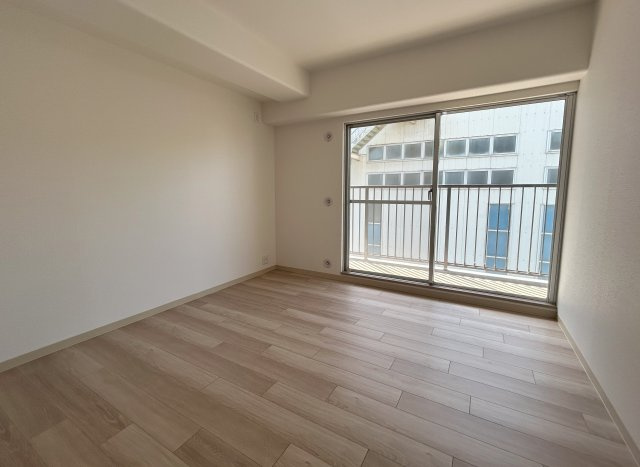 岸和田コーポラス3号棟の洋室|洋室約6.3帖