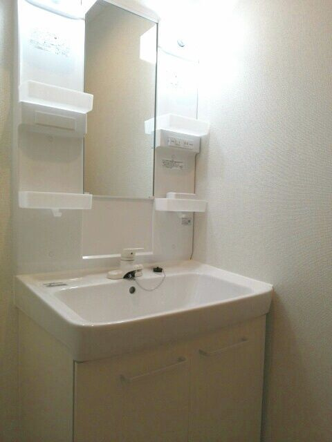 ステュ－ディオ招提の内装