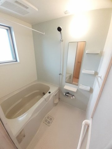 ピープルＡの浴室