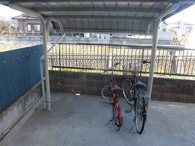 レオネクストユリのその他|駐輪場
